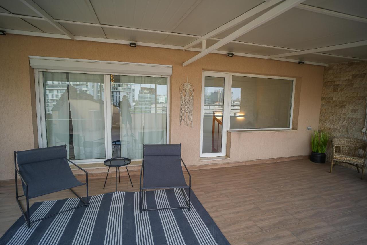 Penthouse With Huge Rooftop & Amazing City View Бухарест Екстер'єр фото