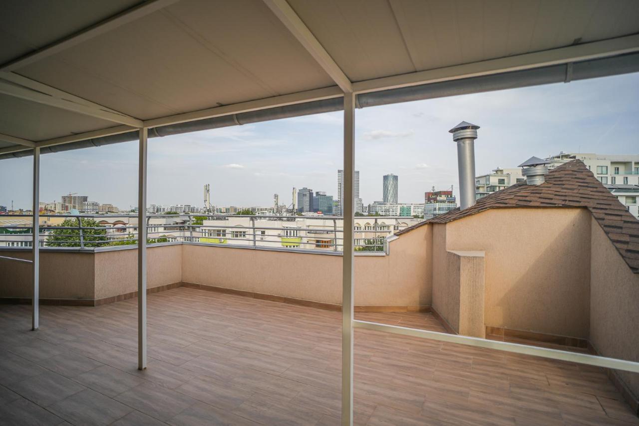 Penthouse With Huge Rooftop & Amazing City View Бухарест Екстер'єр фото